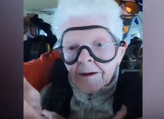 Orlando| Abuela de 94 años se lanza en paracaídas (+Video)