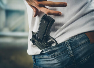 Florida plantea agravar cargos en contra de menores que porten armas de fuego (+Detalles)