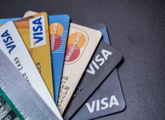 ¿Compras con tarjeta de crédito?: Esto es lo que debes saber sobre la nueva ley en New York