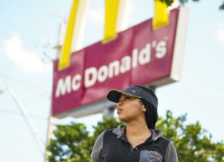 Franquicias de comida rápida que ofrecen Green Card a sus trabajadores (+Detalles)