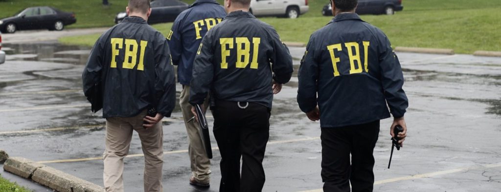 Explosión en sede del FBI de California deja varios heridos