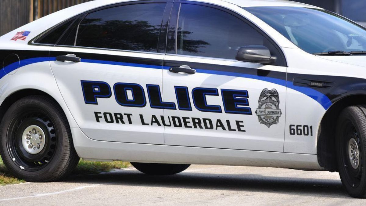 Florida | Hombre armado violó a una mujer dentro de su vehículo