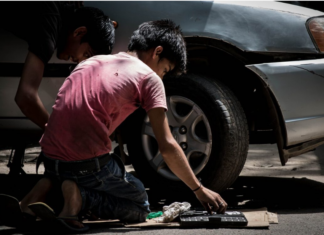 Tennessee: Hallan a niños migrantes en trabajo ilegal