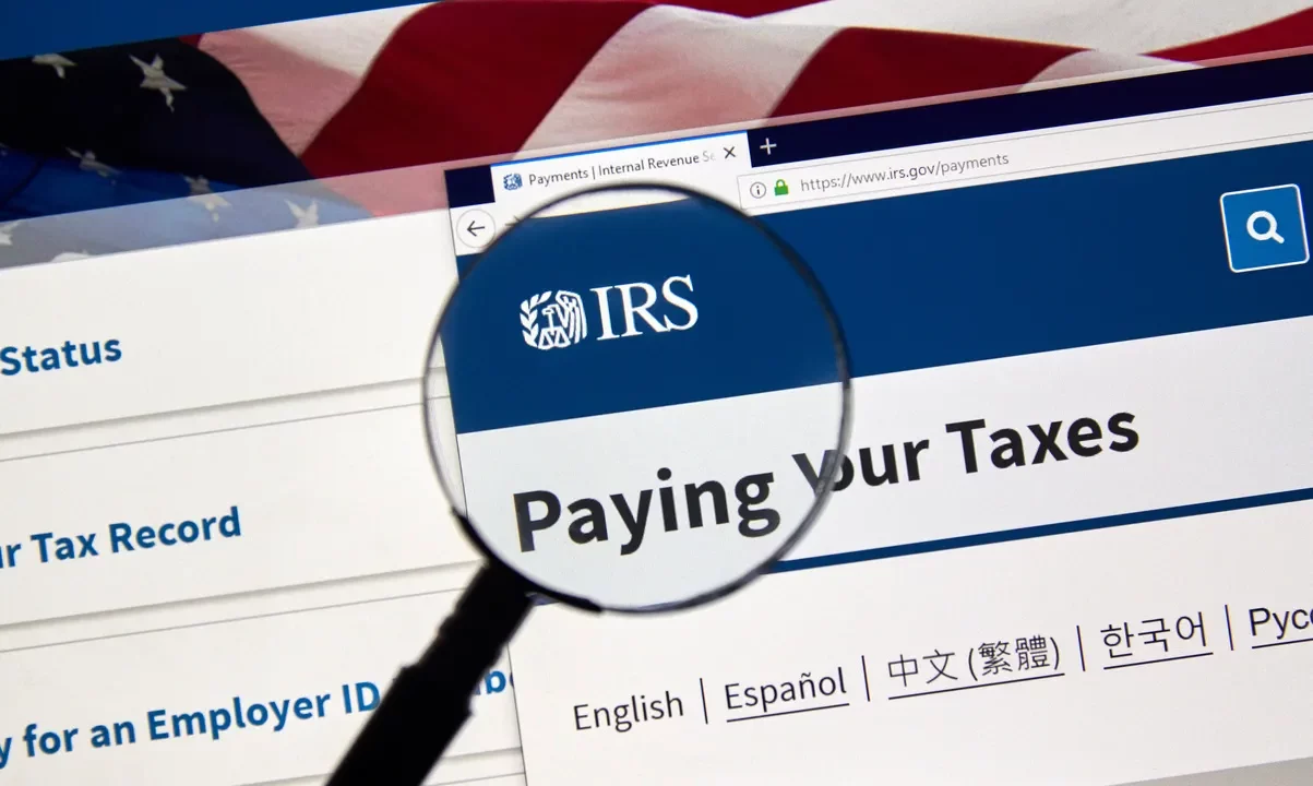 EEUU| ¿Quiénes pueden reclamar el reembolso del IRS por $900? (+Fecha límite)