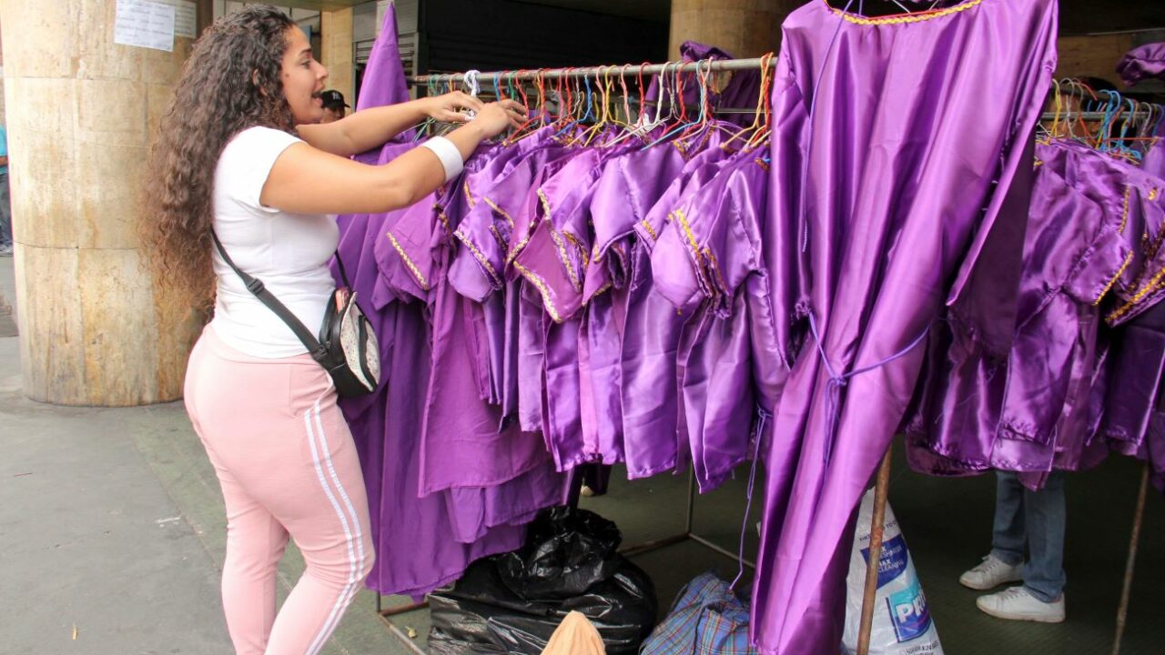 Caracas | Precios de las túnicas para el día del Nazareno de San Pablo | Diario 2001