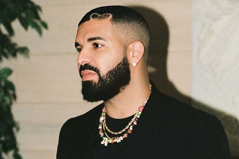 Drake usa AI para recrear voces de reconocidos raperos