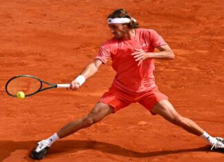 Tenis: Tsitsipas avanza en el Masters de Montecarlo