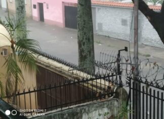 Fuertes lluvias anegaron las calles de Caracas este #20Abr (+Imágenes)