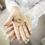 ¿Sabías qué mientras más cara la boda y el anillo mayor es la probabilidad de divorcio?
