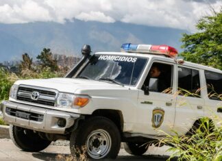 Hallan cuerpo de una mujer dentro de alcantarilla en Petare