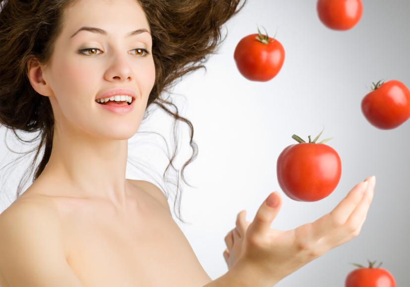 Entérate cómo el tomate ayuda a combatir el acné
