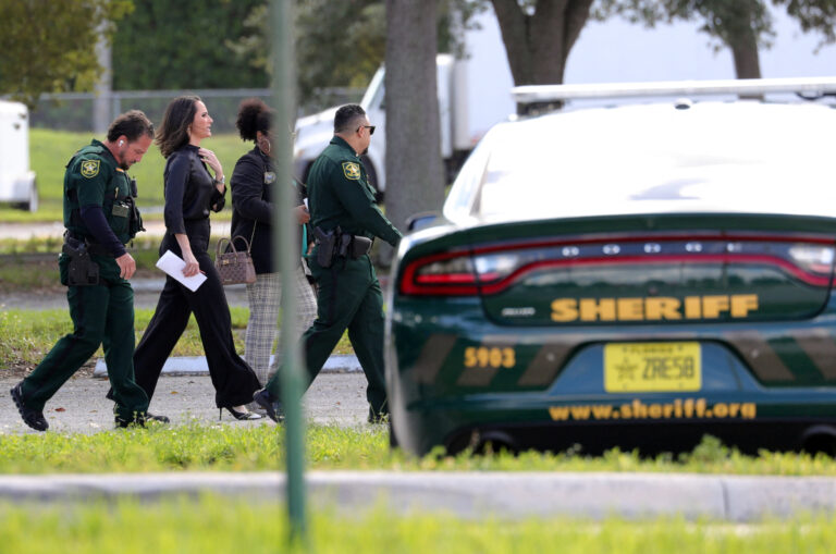 Arrestan a sospechoso por la muerte de una joven en Florida