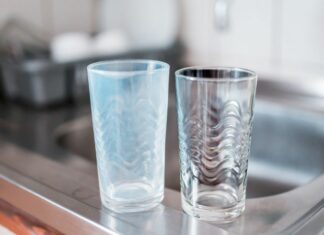 Ingredientes que ayudan a quitar lo blanco de los vasos de vidrio