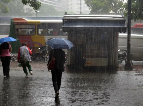 Inameh pronostica lluvias y descargas eléctricas en varios estados del país