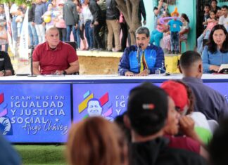 Maduro aprueba recursos para atender comunidades de Antímano