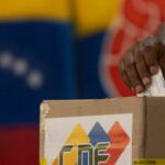 Maduro le garantiza al fiscal de la CPI unas elecciones presidenciales con “plena participación”