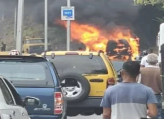 Reportan incendio de un vehículo en la Panamericana (+Imágenes)