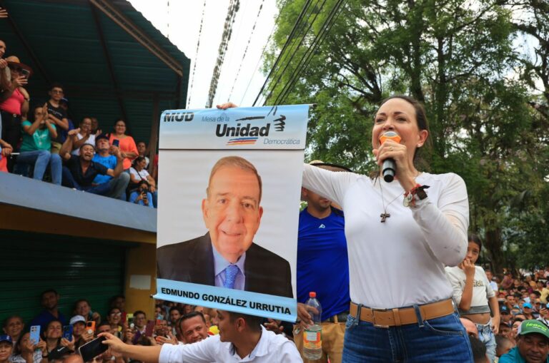 LO ÚLTIMO: María Corina llega a Portuguesa y comienza a auspiciar la candidatura de Edmundo González (+FOTOS)