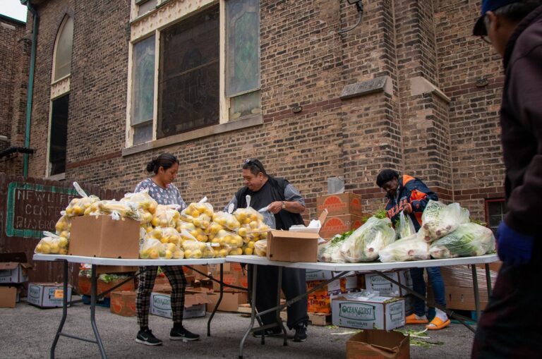 Dónde conseguir alimentos gratis en los vecindarios de Illinois (+Locaciones)