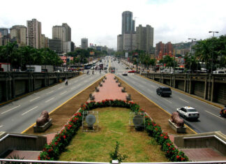 Cierran accesos en algunas avenidas de Caracas este #17May