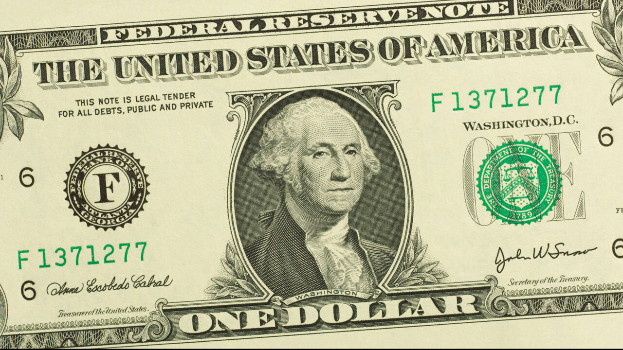 Billetes de un dólar de estos años valen hasta 150.000 dólares (+Serie)