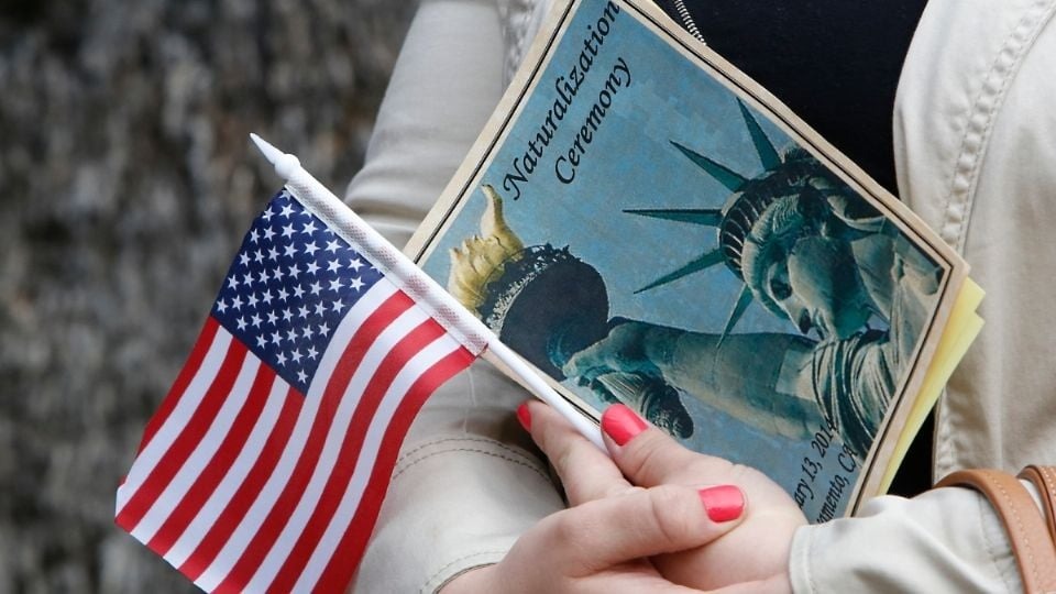 EEUU dará ventaja exclusiva a quienes tramiten la ciudadanía