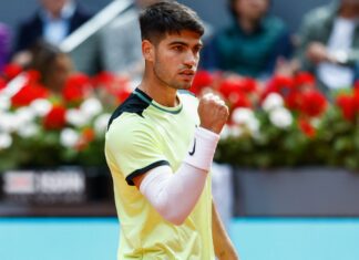Tenis: Alcaraz sufre pero avanza en el Masters de Madrid