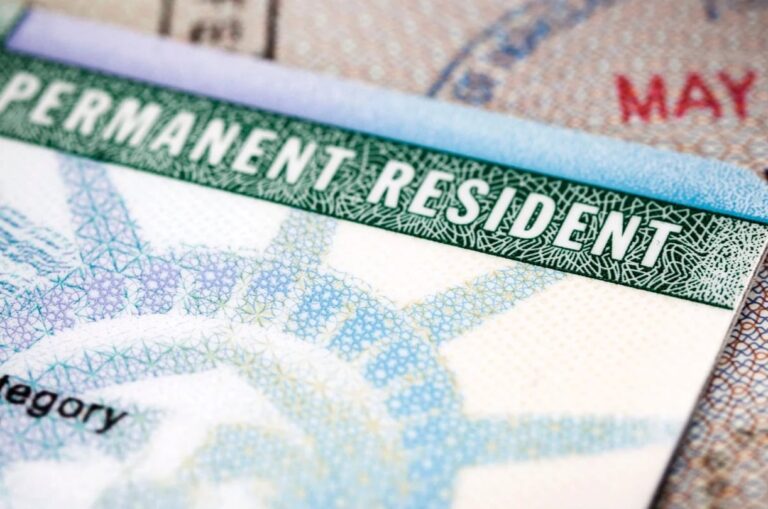 EEUU: Esto es lo que debes ahorrar para tramitar la Green Card y obtener la ciudadanía