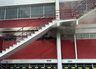 Miranda | Reportan incendio en edificio empresarial este #29Abr (+VIDEO)