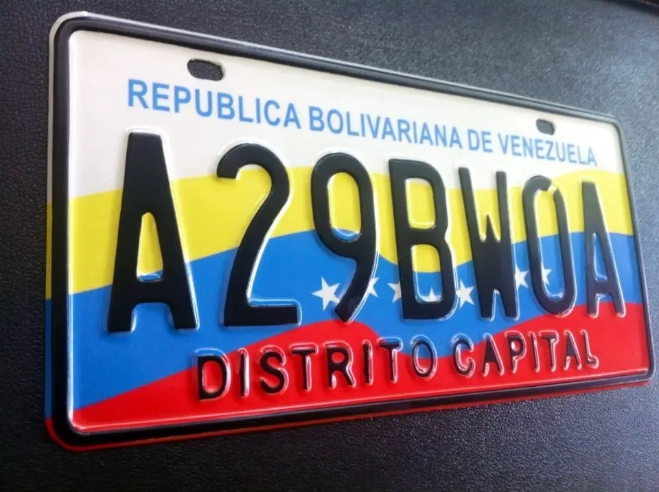 INTT | ¿Vehículos en Venezuela pueden circular con placas viejas?