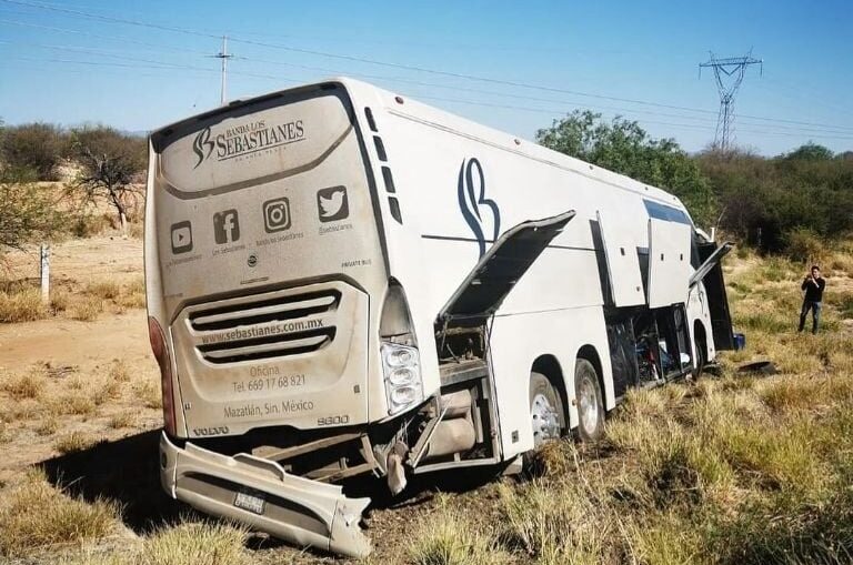 Banda Los Sebastianes sufre accidente de tránsito (+Detalles y Fotos)