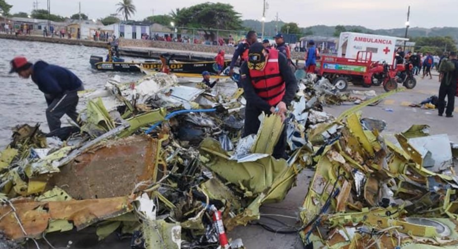 Autoridades recuperan el cuerpo de la última víctima del accidente aéreo del Zulia