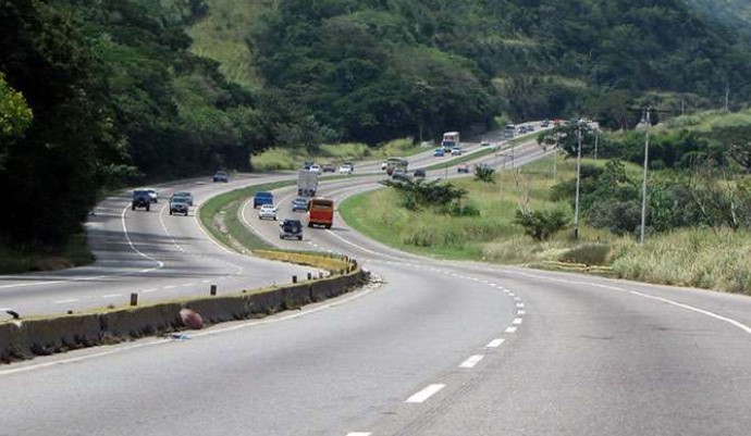 Restringirán paso vehícular en la ARC y autopista del Sur este #25May (+Horario)