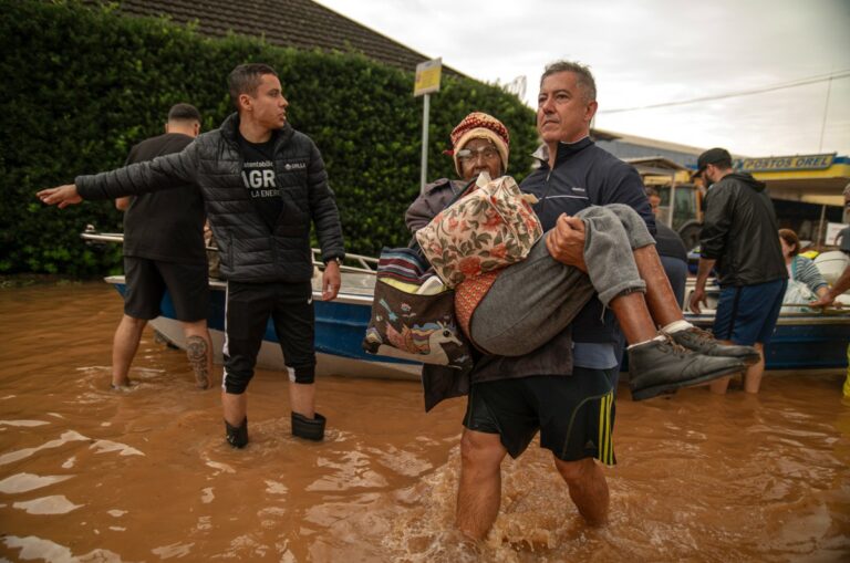 Más de 80 mil personas rescatadas durante las fuertes lluvias en Brasil (+Detalles)