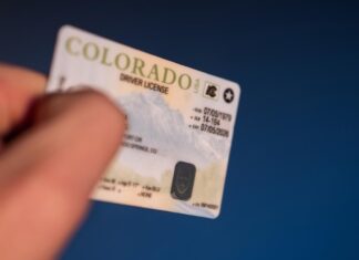 Con solo tu cédula de identidad puedes tramitar la licencia de conducir en Colorado