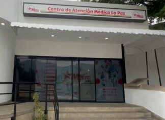 Inauguran farmacia con medicamentos a bajo costo en estación del metro La Paz