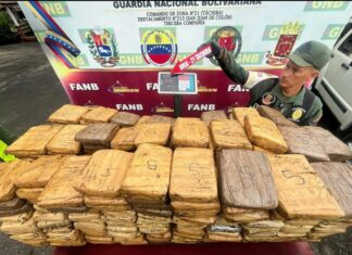 Detenidos por la GNB con casi nueve kilos de drogas en presunto carro diplomático