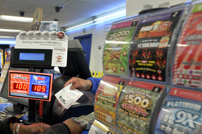 Tres habitantes de Illinois ganaron $1 millón con los raspaditos (+Agencias de lotería)