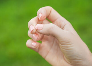 Lo que debes evitar para no tener uñas quebradizas