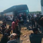 México | Hallan más de 400 migrantes “abandonados” en autobuses