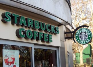 EEUU: Así puedes trabajar en Starbucks si eres inmigrante (+Requisitos)