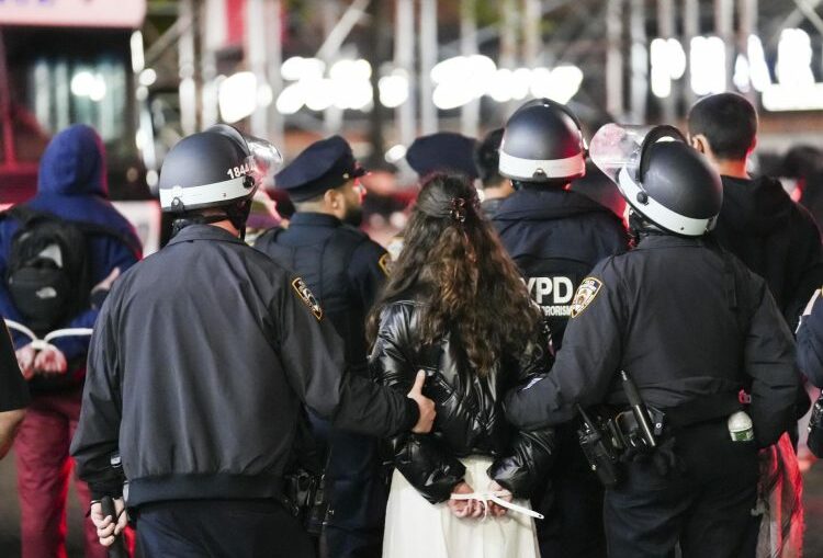 Asciende el número de detenidos durante protesta propalestina en universidad de Nueva York