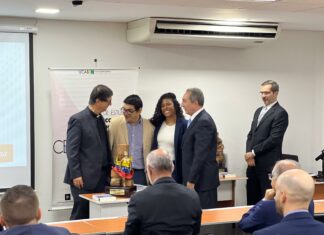 SNTP recibe premio Valores Democráticos “Francisco José Virtuoso” de la UCAB