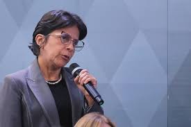 Ministra Sandra Oblitas se pronuncia sobre denuncias contra García Arocha