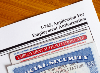 EEUU | ¿Cómo puedo obtener una autorización de empleo si soy indocumentado? (+Requisitos)