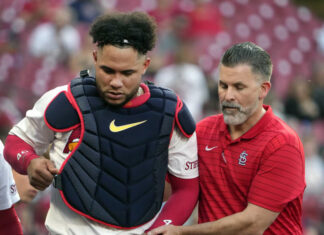 MLB: Willson Contreras sufre terrible lesión y estará fuera por este tiempo (+Video)