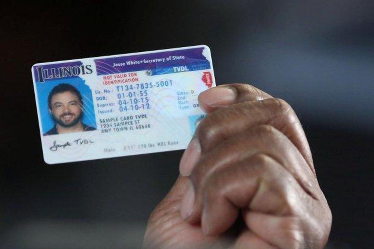Falta poco para que las licencias y tarjetas de identificación sean digitales en Illinois