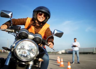 Así se obtiene la licencia de conducir para motos en EEUU (+Requisitos)