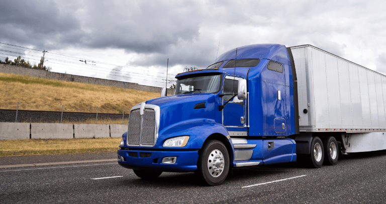 Cómo obtener una licencia para transportes de carga pesada en EEUU (+REQUISITOS)