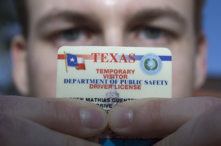 Requisitos para renovar licencia y tarjeta de identificación en Texas